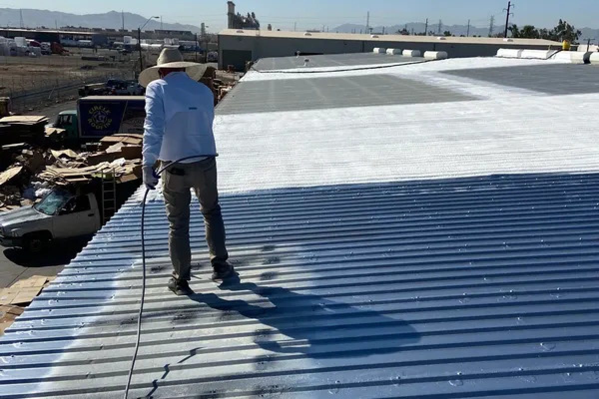 Polyurea elastomeric roof coating - long-lasting waterproof roof protection Scottsdale